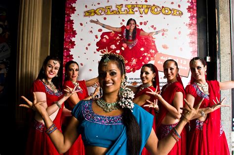  El Concierto del Amanecer: Bollywood en su Máxima Esplendor